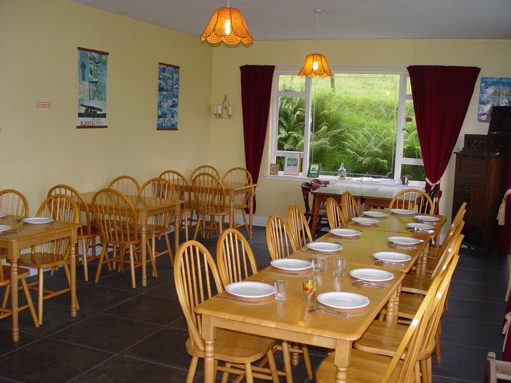 גלוואיי Ben Lettery Connemara Hostel מראה חיצוני תמונה